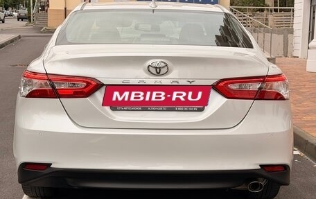 Toyota Camry, 2020 год, 2 749 999 рублей, 4 фотография