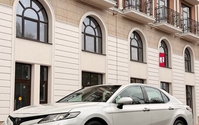 Toyota Camry, 2020 год, 2 749 999 рублей, 1 фотография