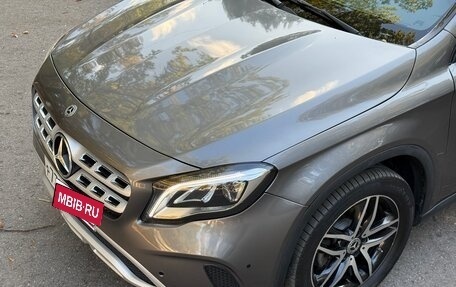 Mercedes-Benz GLA, 2018 год, 1 950 000 рублей, 2 фотография