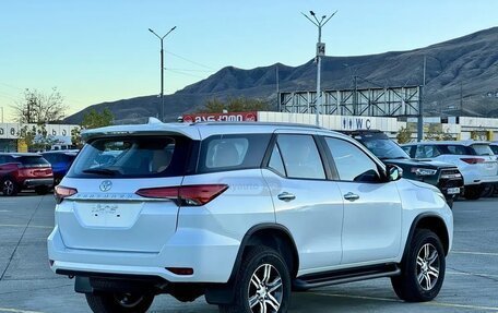 Toyota Fortuner II, 2023 год, 5 140 000 рублей, 3 фотография