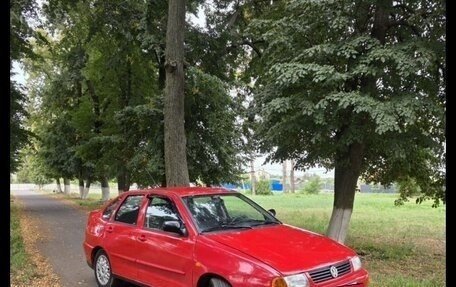 Volkswagen Polo III рестайлинг, 1997 год, 100 000 рублей, 2 фотография