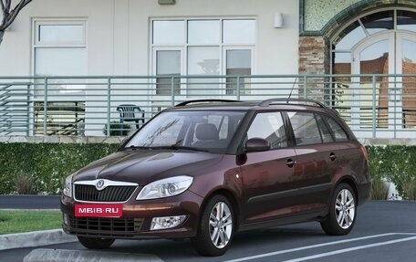 Skoda Fabia II, 2012 год, 665 000 рублей, 1 фотография