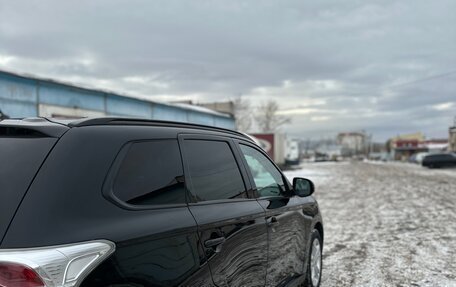 Mitsubishi Outlander III рестайлинг 3, 2013 год, 1 250 000 рублей, 6 фотография