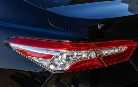 Toyota Camry, 2018 год, 2 495 000 рублей, 12 фотография