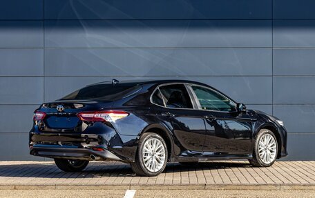 Toyota Camry, 2018 год, 2 495 000 рублей, 6 фотография