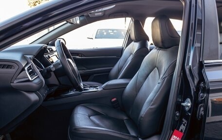 Toyota Camry, 2018 год, 2 495 000 рублей, 13 фотография