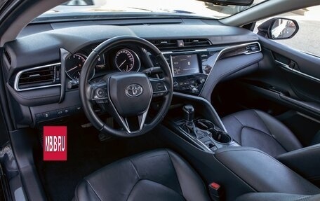 Toyota Camry, 2018 год, 2 495 000 рублей, 15 фотография