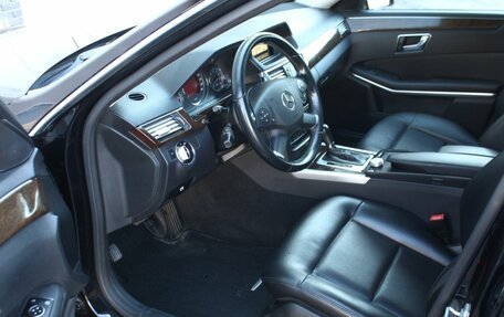 Mercedes-Benz E-Класс, 2010 год, 1 340 000 рублей, 13 фотография