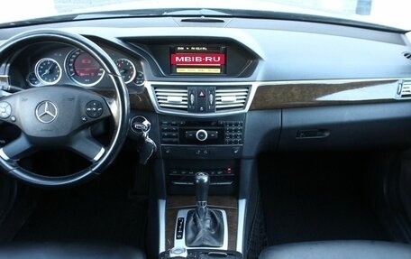 Mercedes-Benz E-Класс, 2010 год, 1 340 000 рублей, 15 фотография