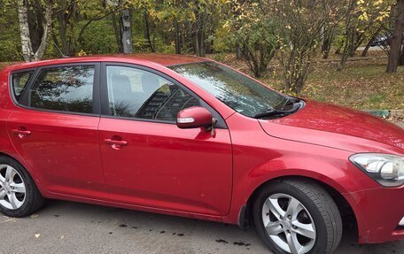 KIA cee'd I рестайлинг, 2011 год, 850 000 рублей, 2 фотография