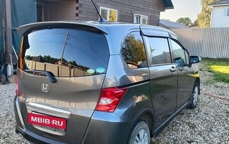 Honda Freed I, 2009 год, 870 000 рублей, 4 фотография