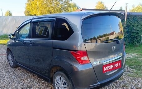 Honda Freed I, 2009 год, 870 000 рублей, 3 фотография