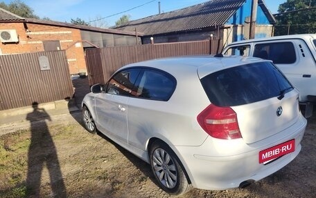BMW 1 серия, 2010 год, 520 000 рублей, 10 фотография