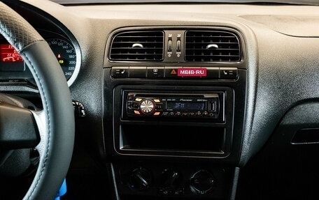 Volkswagen Polo VI (EU Market), 2011 год, 800 000 рублей, 7 фотография