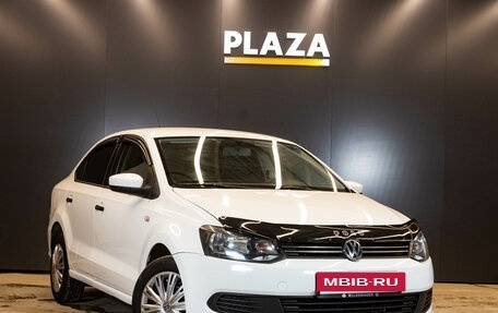 Volkswagen Polo VI (EU Market), 2011 год, 800 000 рублей, 2 фотография