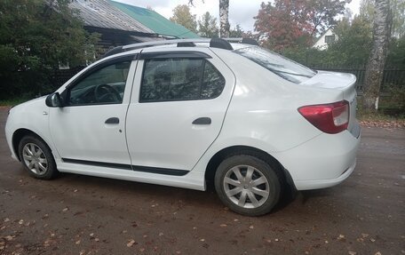 Renault Logan II, 2015 год, 520 000 рублей, 4 фотография