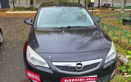 Opel Astra J, 2012 год, 660 000 рублей, 2 фотография