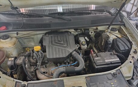 Renault Logan II, 2015 год, 520 000 рублей, 9 фотография