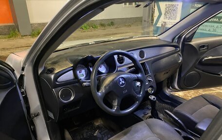 Mitsubishi Outlander III рестайлинг 3, 2005 год, 230 000 рублей, 8 фотография