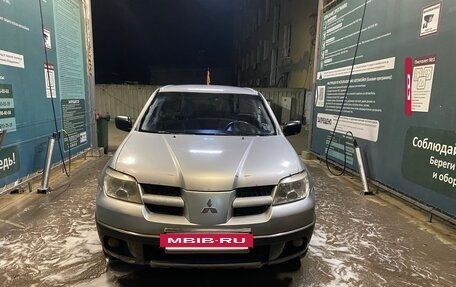 Mitsubishi Outlander III рестайлинг 3, 2005 год, 230 000 рублей, 2 фотография