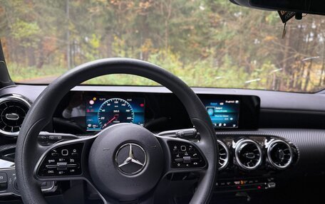 Mercedes-Benz A-Класс, 2019 год, 1 790 000 рублей, 16 фотография