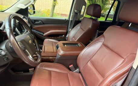 Chevrolet Tahoe IV, 2015 год, 3 290 000 рублей, 21 фотография
