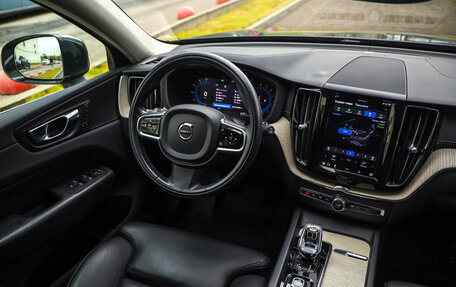 Volvo XC60 II, 2021 год, 4 449 000 рублей, 10 фотография