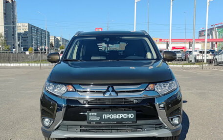 Mitsubishi Outlander III рестайлинг 3, 2018 год, 3 200 000 рублей, 6 фотография