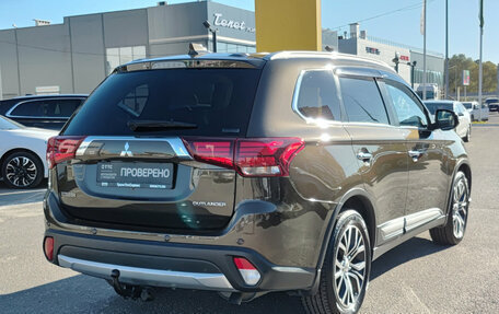 Mitsubishi Outlander III рестайлинг 3, 2018 год, 3 200 000 рублей, 9 фотография