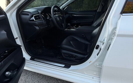 Toyota Camry, 2019 год, 3 030 000 рублей, 7 фотография