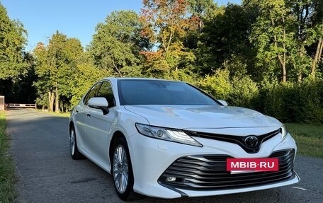 Toyota Camry, 2019 год, 3 030 000 рублей, 3 фотография