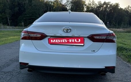Toyota Camry, 2019 год, 3 030 000 рублей, 4 фотография