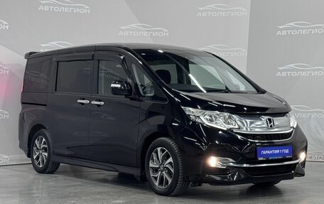 Honda Stepwgn IV, 2017 год, 2 030 000 рублей, 3 фотография