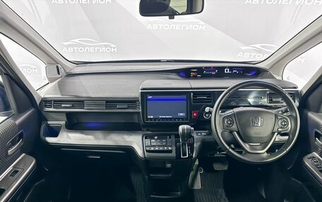 Honda Stepwgn IV, 2017 год, 2 030 000 рублей, 13 фотография