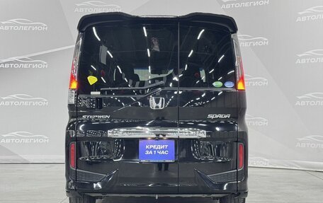 Honda Stepwgn IV, 2017 год, 2 030 000 рублей, 8 фотография