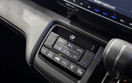 Honda Stepwgn IV, 2017 год, 2 030 000 рублей, 14 фотография