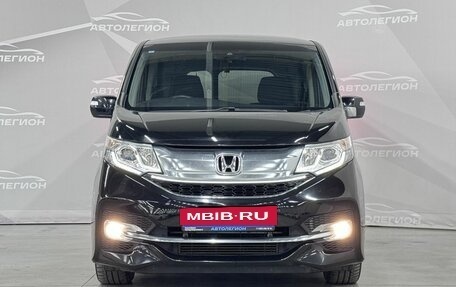 Honda Stepwgn IV, 2017 год, 2 030 000 рублей, 4 фотография