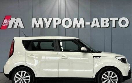 KIA Soul II рестайлинг, 2018 год, 1 700 000 рублей, 4 фотография
