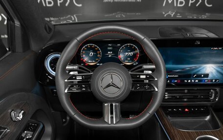 Mercedes-Benz GLB, 2026 год, 8 100 000 рублей, 13 фотография
