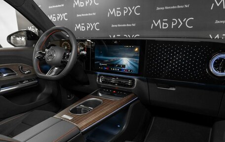 Mercedes-Benz GLB, 2026 год, 8 100 000 рублей, 22 фотография