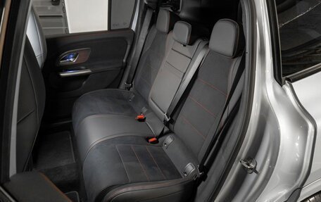 Mercedes-Benz GLB, 2026 год, 8 100 000 рублей, 24 фотография