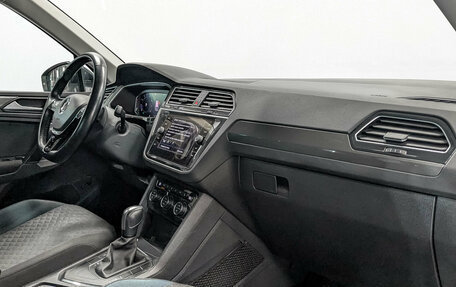 Volkswagen Tiguan II, 2020 год, 2 150 000 рублей, 13 фотография