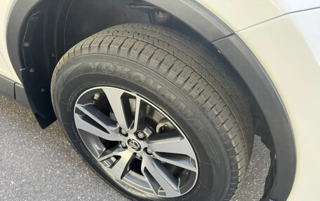 Toyota RAV4, 2018 год, 2 550 000 рублей, 15 фотография