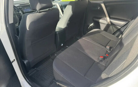 Toyota RAV4, 2018 год, 2 550 000 рублей, 13 фотография