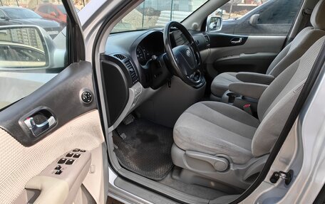KIA Carnival III, 2007 год, 945 000 рублей, 13 фотография