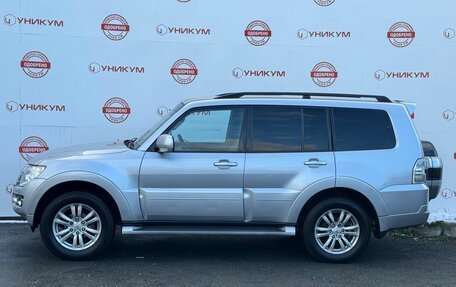 Mitsubishi Pajero IV, 2014 год, 2 369 000 рублей, 2 фотография