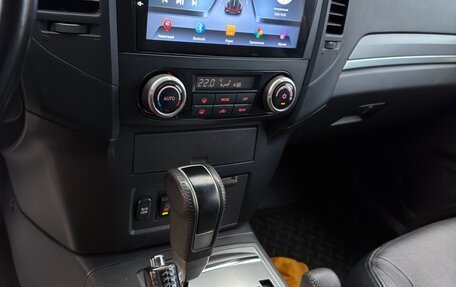 Mitsubishi Pajero IV, 2010 год, 1 850 000 рублей, 8 фотография