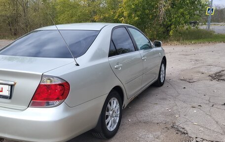Toyota Camry V40, 2004 год, 600 000 рублей, 5 фотография
