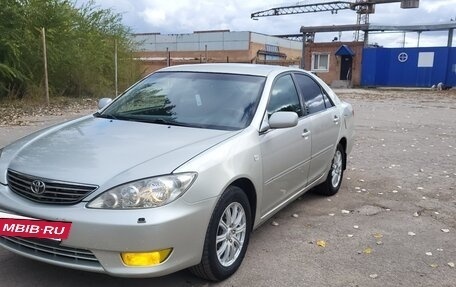 Toyota Camry V40, 2004 год, 600 000 рублей, 3 фотография
