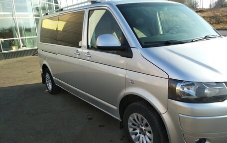 Volkswagen Caravelle T5, 2011 год, 2 245 000 рублей, 3 фотография